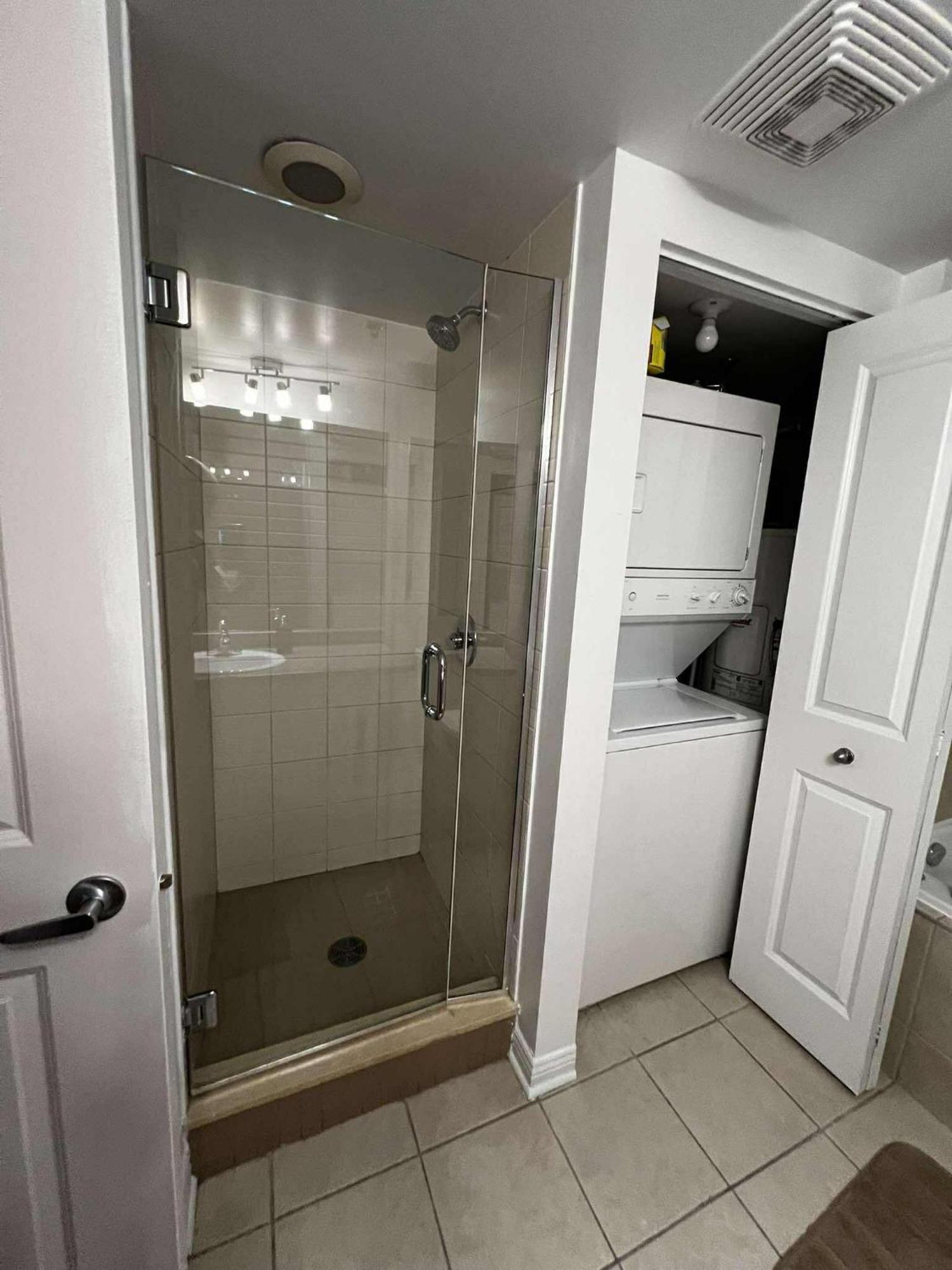 Beautiful And Cosy Downtown With Free Underground Parking Apartamento Montreal