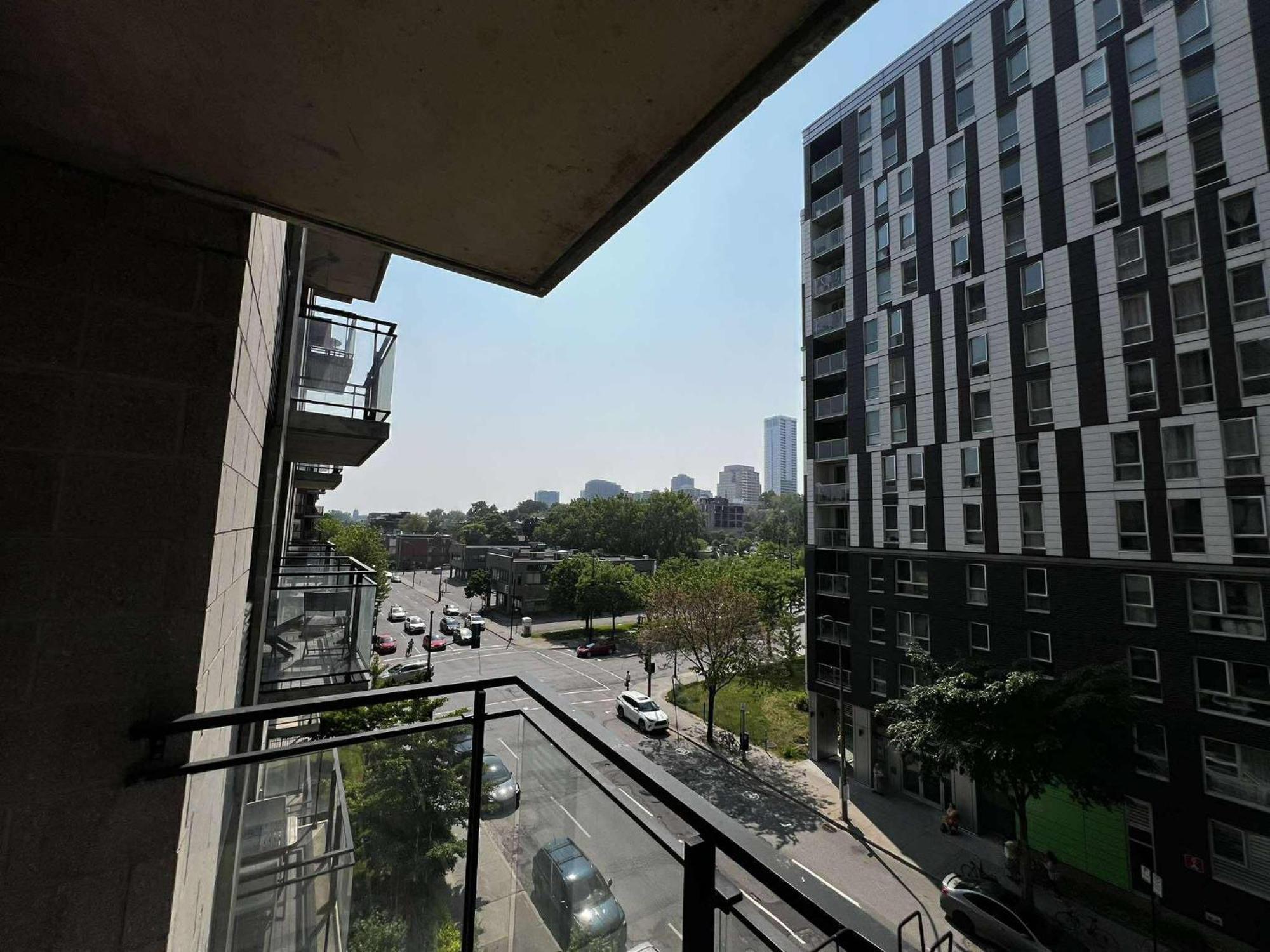 Beautiful And Cosy Downtown With Free Underground Parking * Montreal