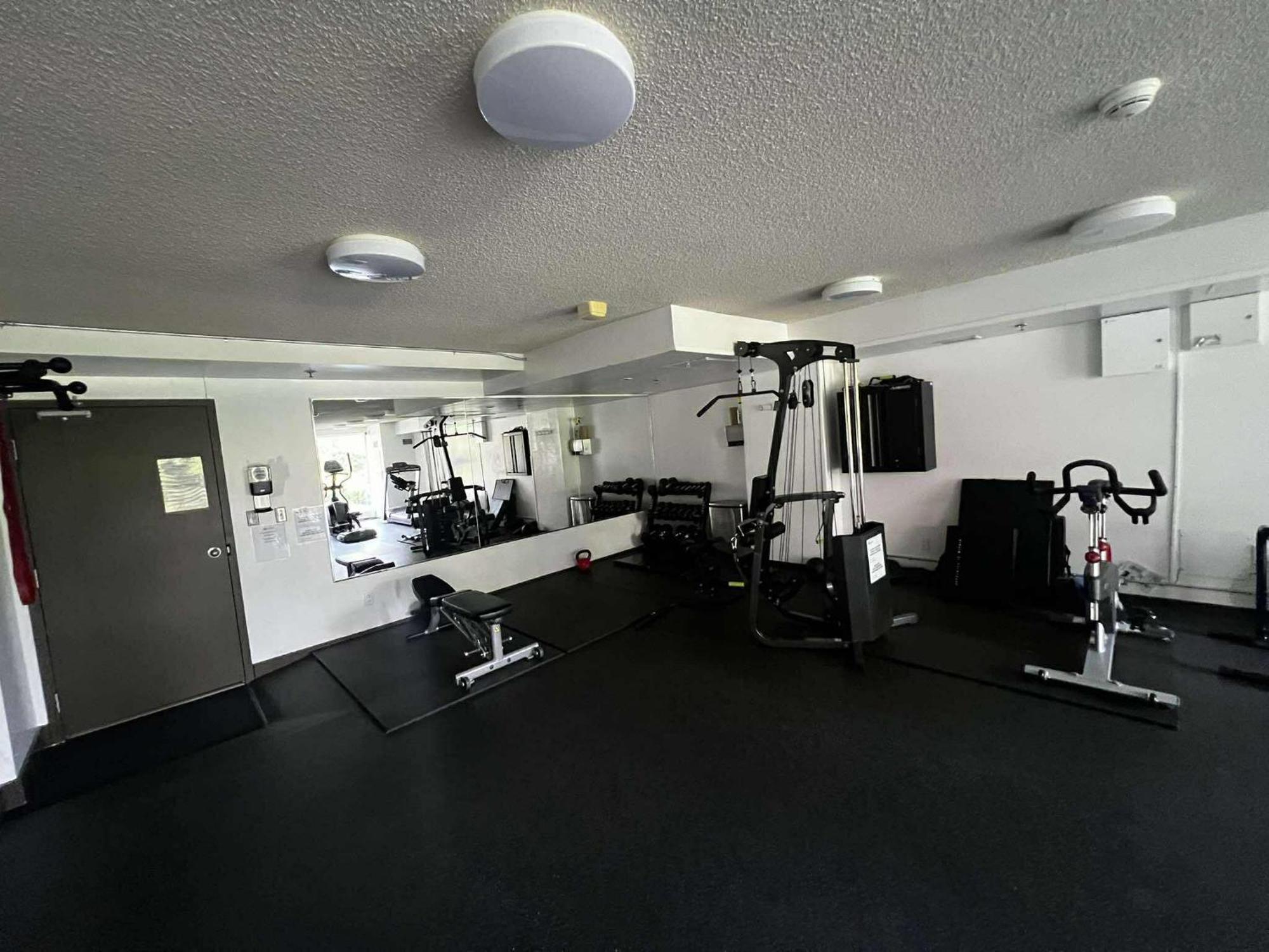 Beautiful And Cosy Downtown With Free Underground Parking * Montreal